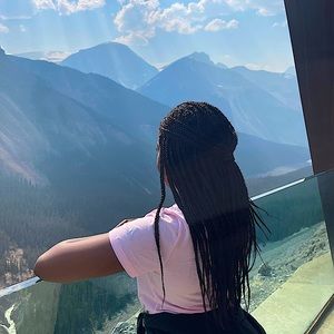 Meet your Posher, Ebun